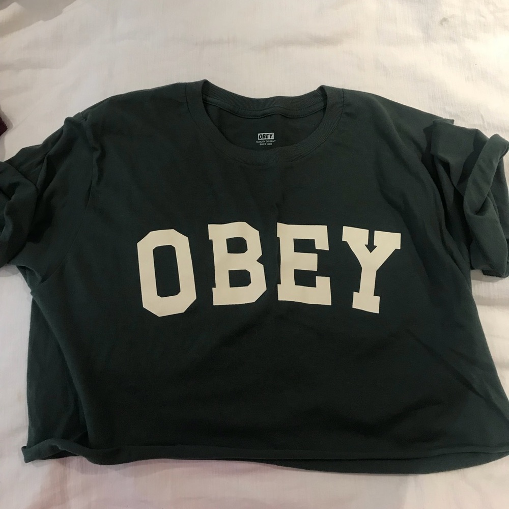 obey cropped tee
